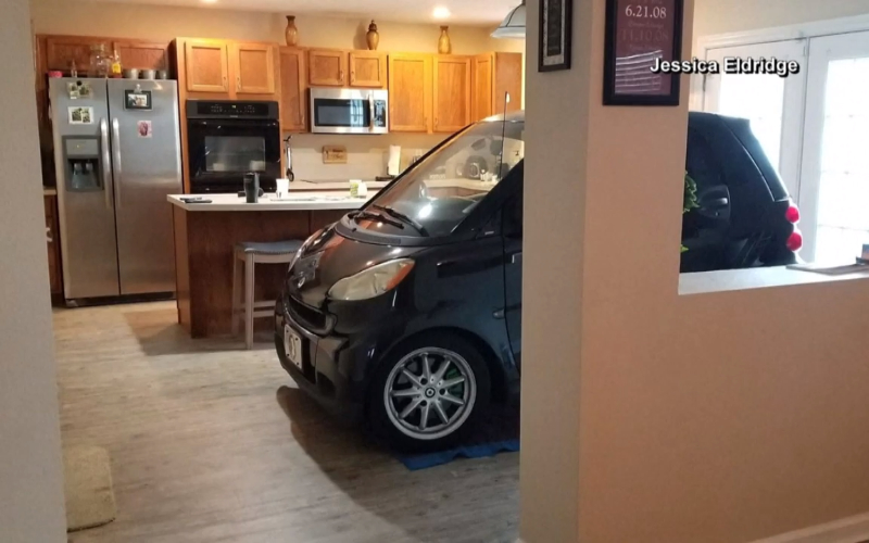 Avto v kuhinji…